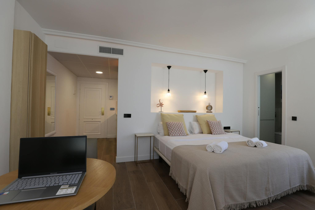 Calle de Leganitos, Madrid - Madrid - chambre - ImmoJeune