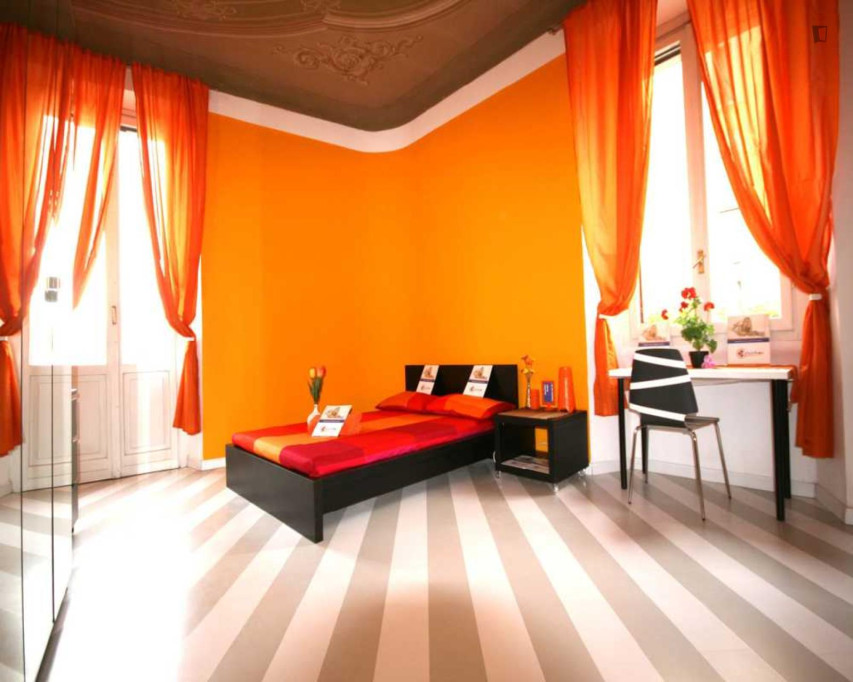 Big single bedroom in Bocconi University and Porta Romana Area - Milan - chambre - ImmoJeune