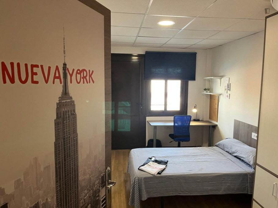 Cozy ensuite single bedroom very close to the university - Murcia - chambre - ImmoJeune