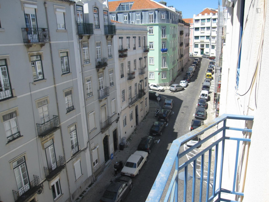 Charismatic single bedroom close to Anjos subway station