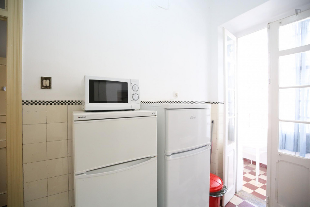 Cosy double bedroom close to Faculdade de Ciências da Universidade de Lisboa