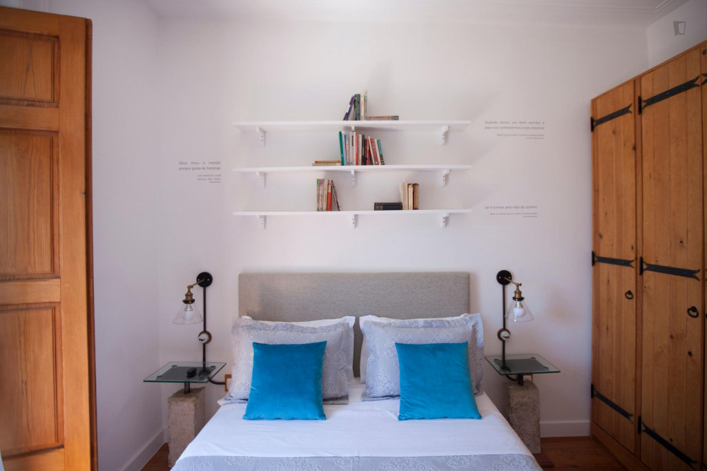 2-Bedroom apartment near Arco da Rua Augusta