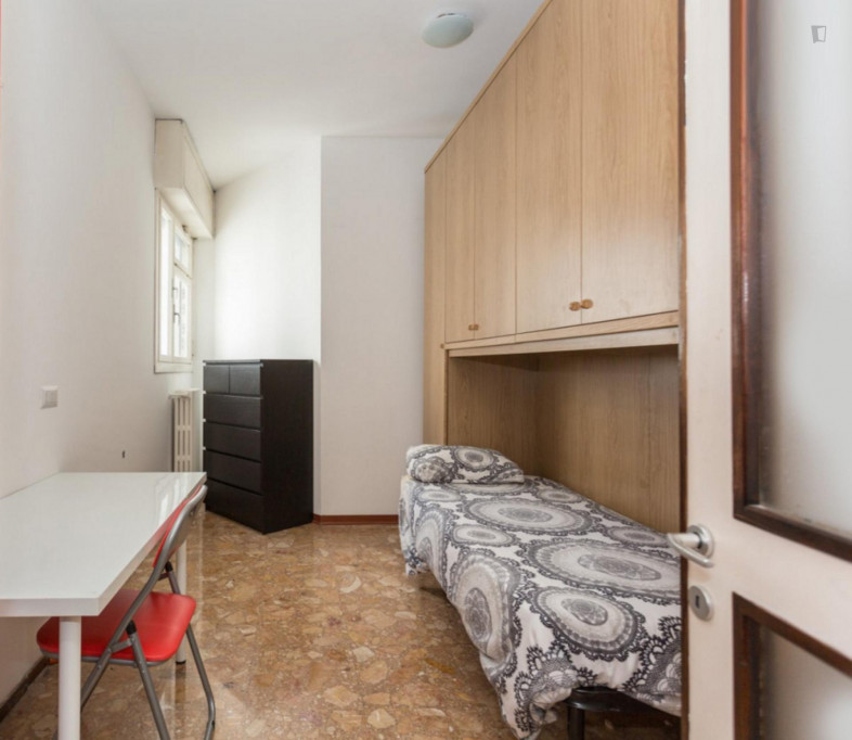 Cosy single bedroom in Gratosoglio
