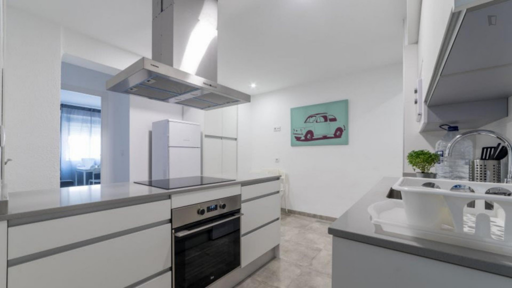 Charming double bedroom in Els Orriols