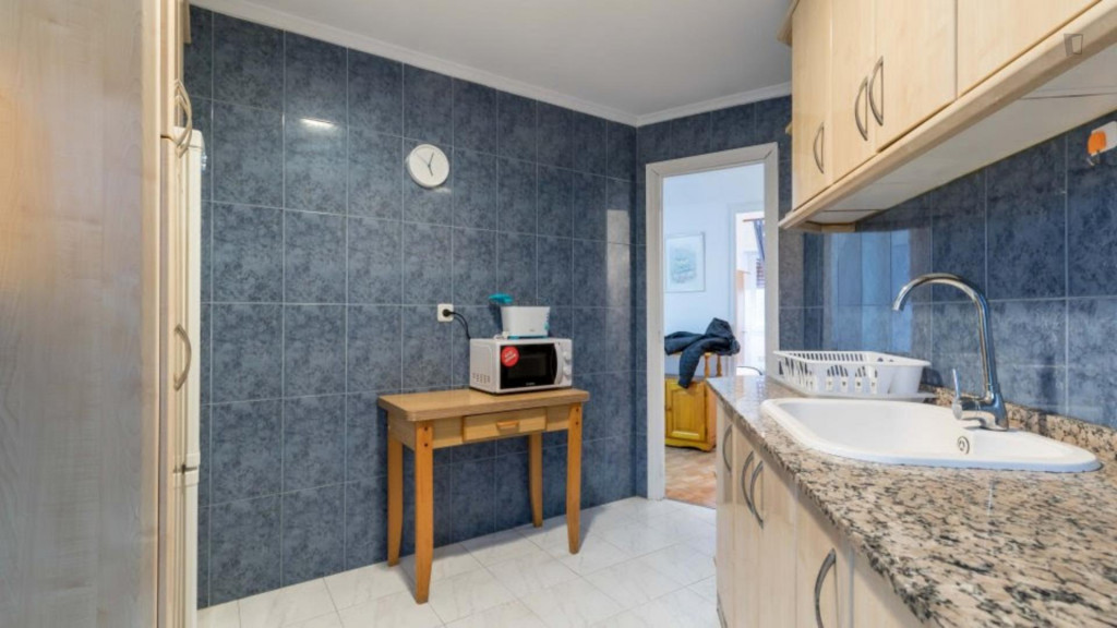 Attractive double bedroom in Aiora