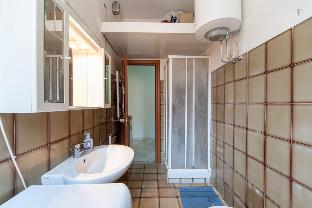 Appealing twin bedroom near Ponte Casilino train station