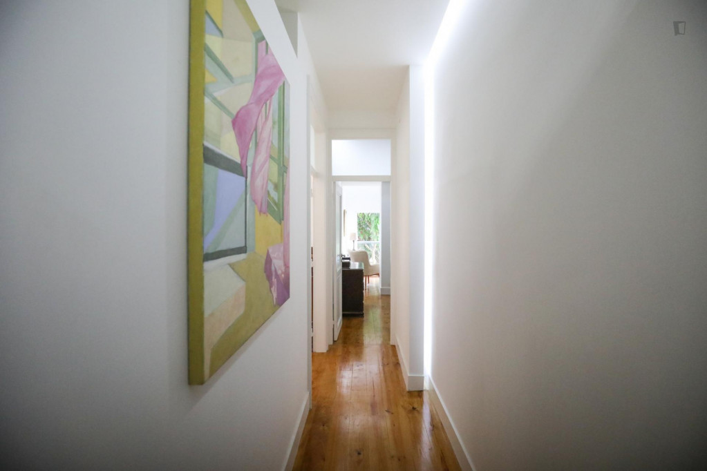 Amazing ensuite double bedroom with a balcony in Anjos