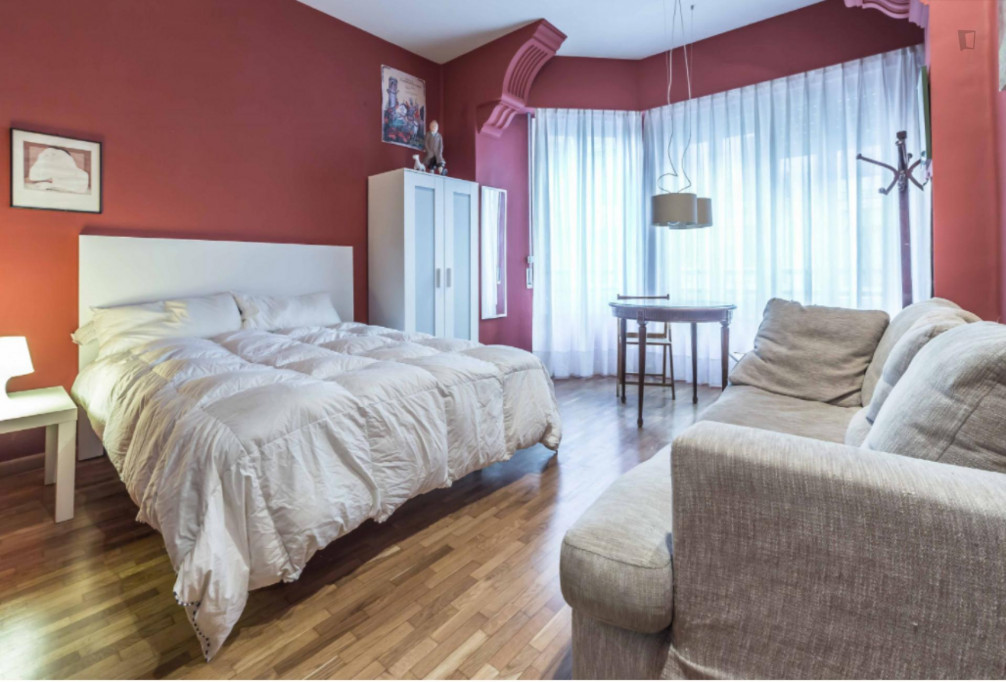High-quality double bedroom near Universidad Católica de Valencia San Vicente Mártir - Valence - chambre - ImmoJeune