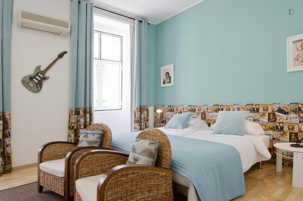Modern Baixa Studio with Wi-Fi & Outdoor Area - Lisbonne - chambre - ImmoJeune