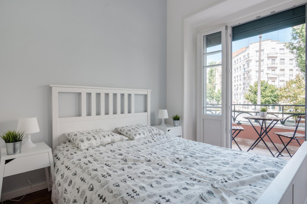 Double ensuite bedroom close to Instituto Superior Técnico - Lisbonne - chambre - ImmoJeune