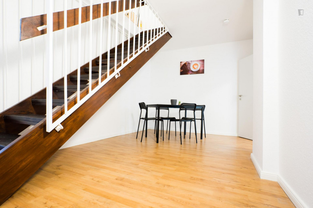 Spacious single bedroom with a balcony, in Wersten