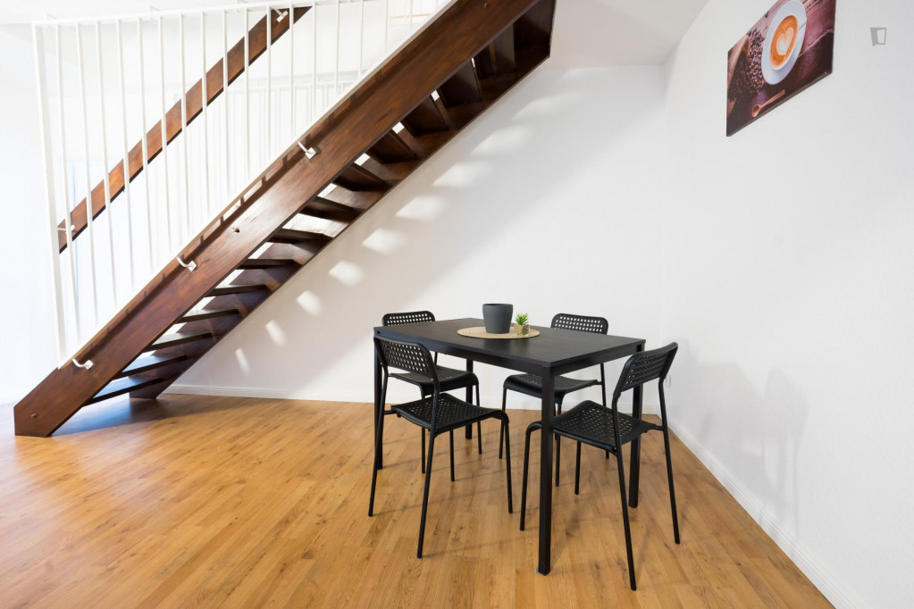 Spacious single bedroom with a balcony, in Wersten