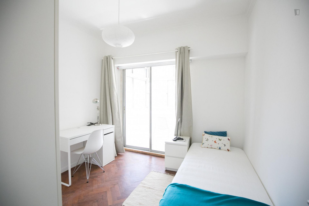 Cosy single room in near metro Anjos / Alameda - Lisbonne - chambre - ImmoJeune