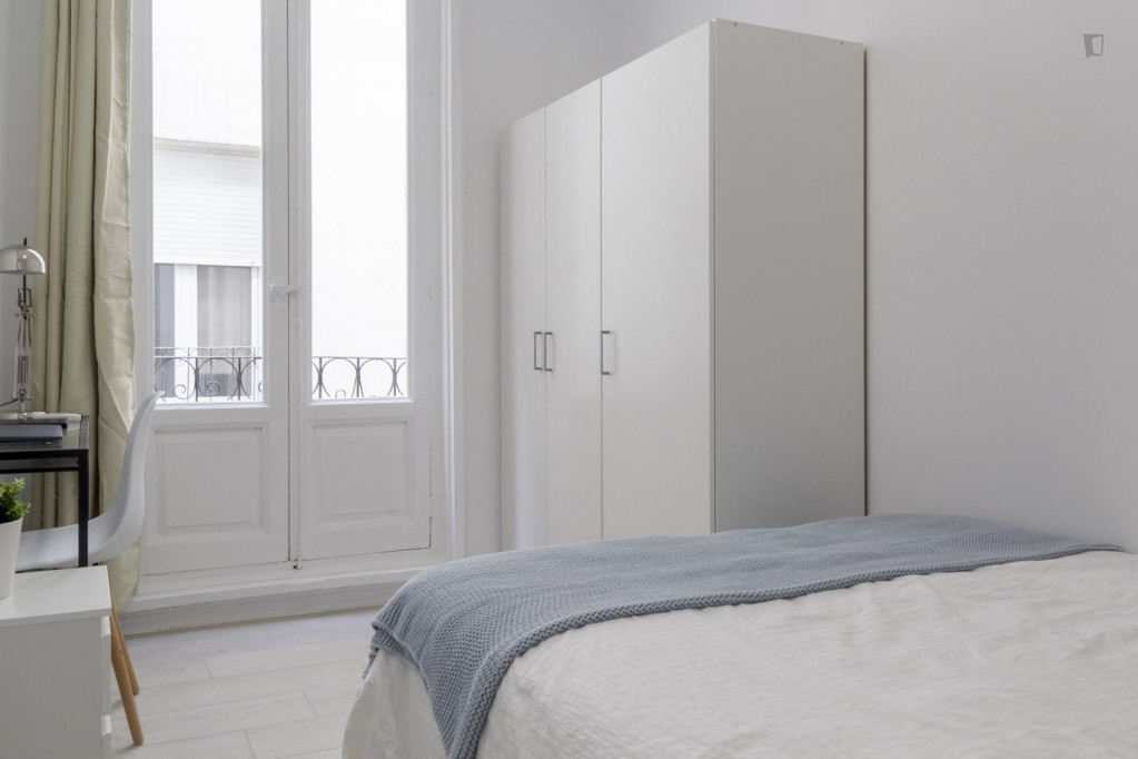 Welcoming double bedroom in the centre of Madrid - Madrid - chambre - ImmoJeune