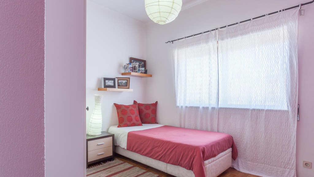 Nice single bedroom near Coimbrões - Porto - chambre - ImmoJeune