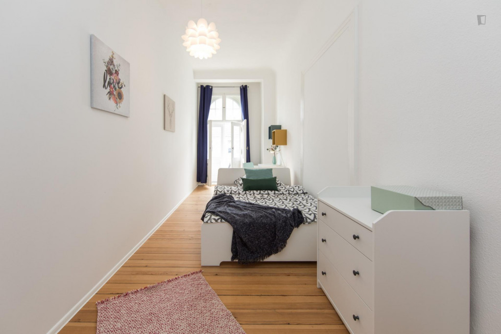 Admirable double bedroom with a balcoy, in Niederschöneweide - Berlin - chambre - ImmoJeune