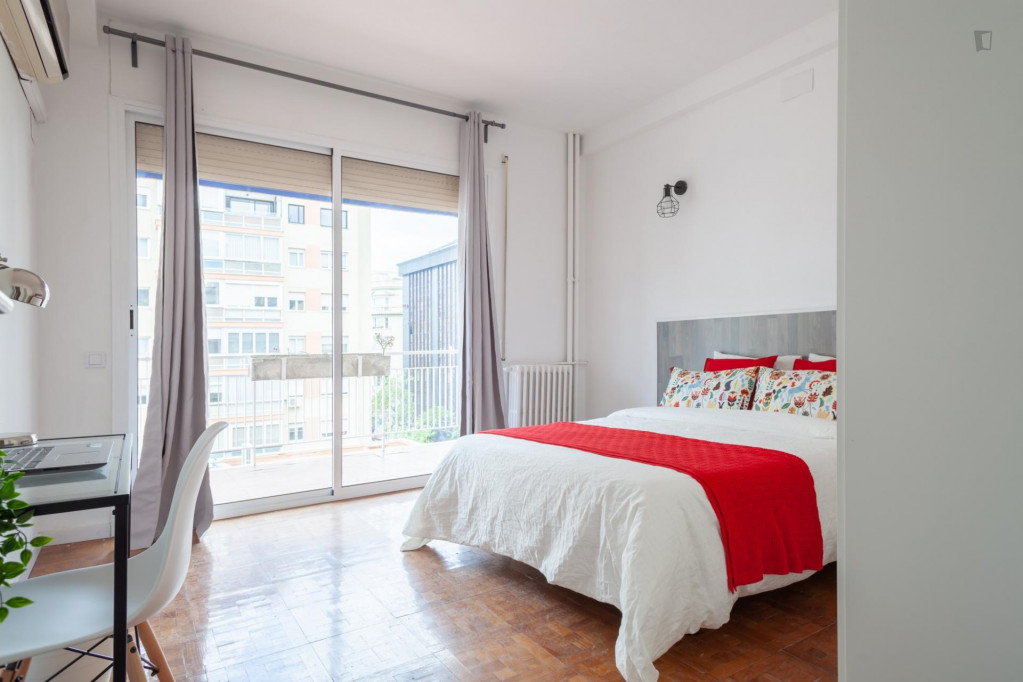 Stupendous double bedroom in the modern Sant Gervasi neigbourhood - Barcelone - chambre - ImmoJeune