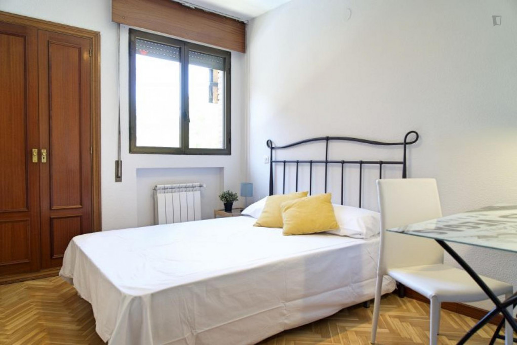 Sublime double bedroom in a student flat, in Peñagrande - Madrid - chambre - ImmoJeune