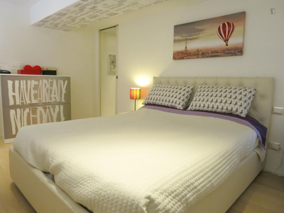 Stunning modern design 2br 90 m / 970 ft loft - Milan - chambre - ImmoJeune