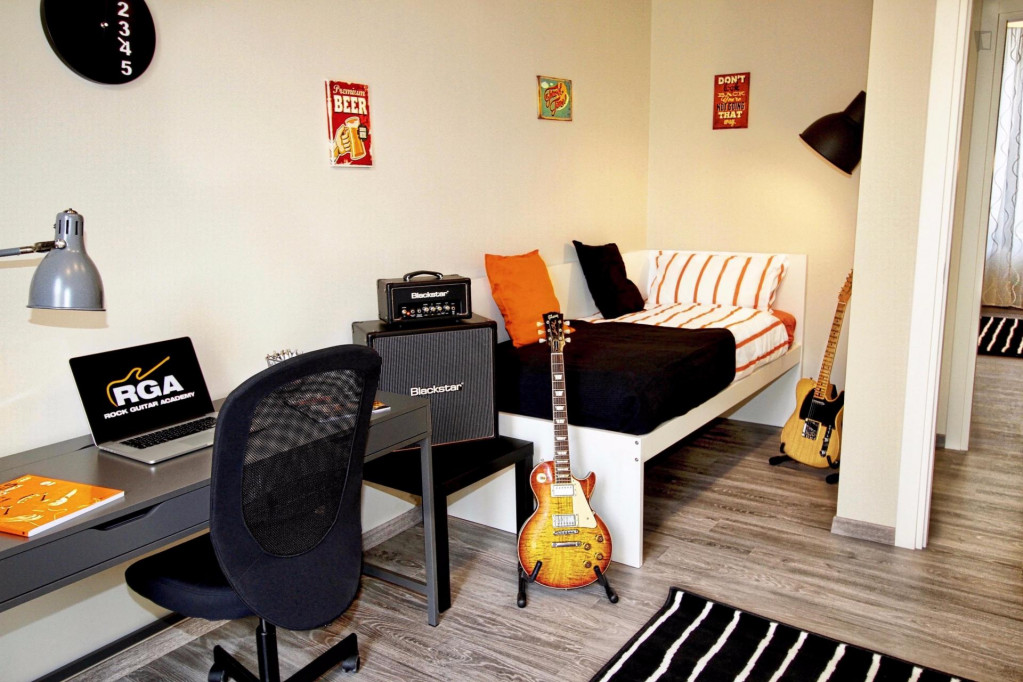 Charming single bedroom near Sondrio metro station - Milan - chambre - ImmoJeune