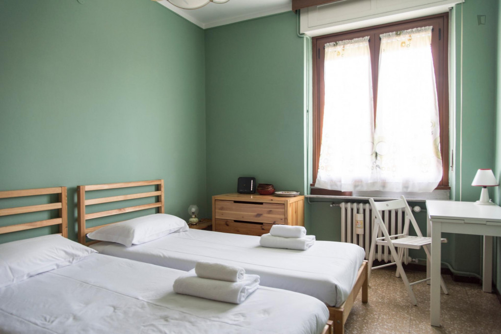 Decent 1-Bedroom Apartment close to Università Milano Bicocca - Milan - chambre - ImmoJeune