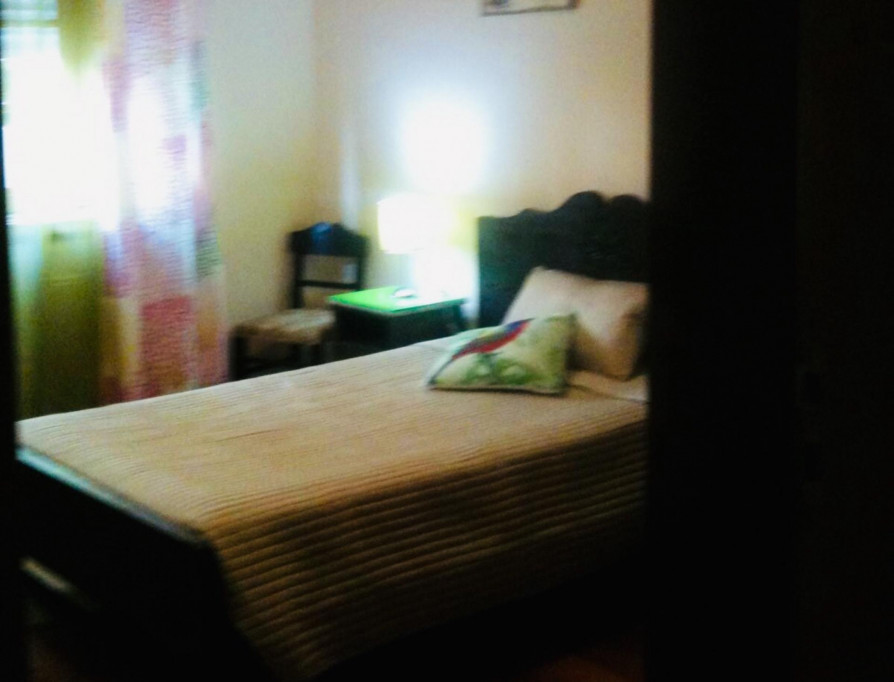 Comfy single bedroom in 5-bedroom apartment - Porto - chambre - ImmoJeune