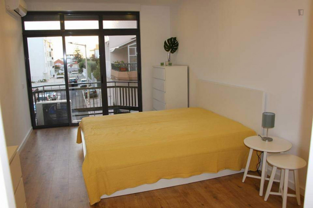Nice 1-bedroom House "Fit in the Water" near Parede - Lisbonne - chambre - ImmoJeune
