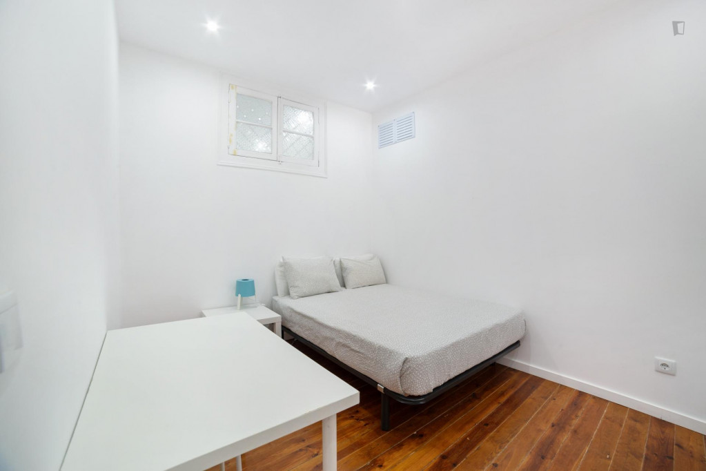 Double bedroom in a student flat, in Anjos - Lisbonne - chambre - ImmoJeune