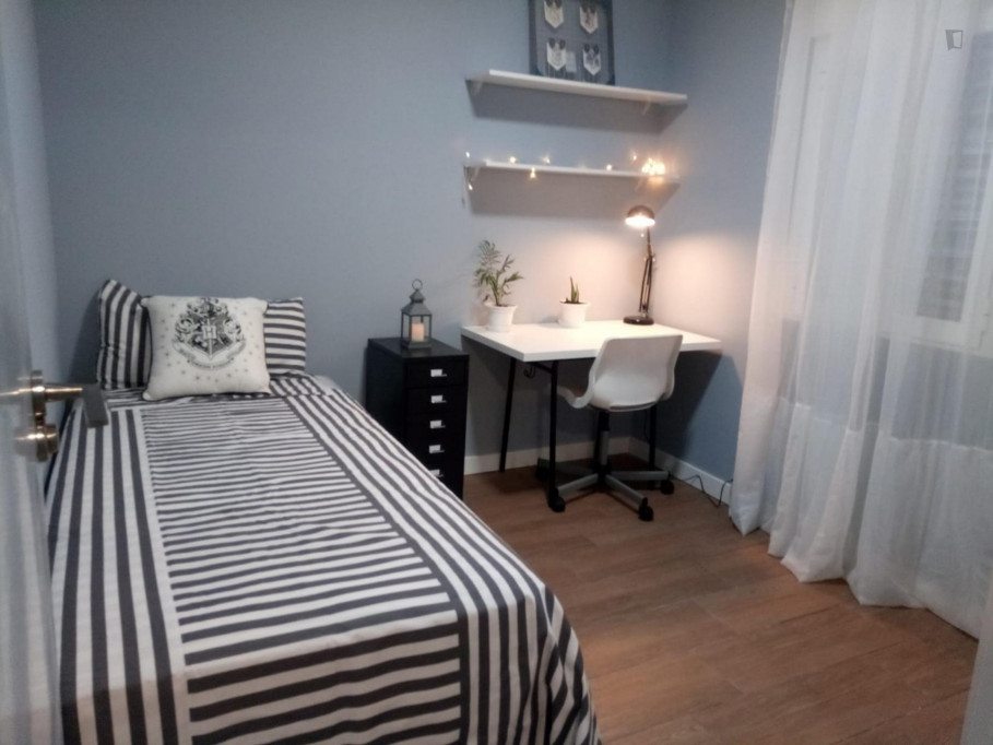 Cozy single bedroom near Universidad Carlos III - Madrid - chambre - ImmoJeune