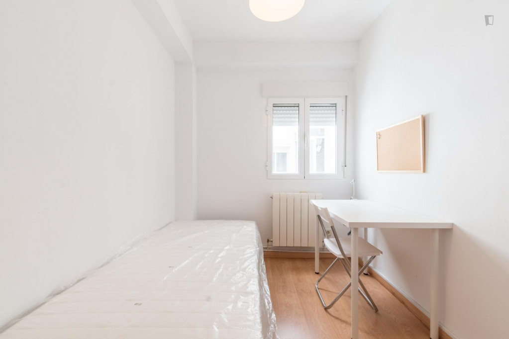 Bright single bedroom in Alcalá de Henares - Madrid - chambre - ImmoJeune