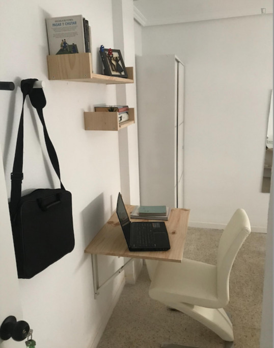 Double bedroom in 3-bedroom apartment