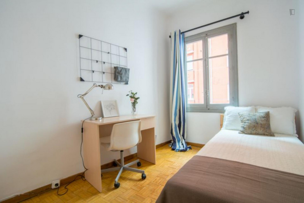Appealing single bedroom near Islas Filipinas metro - Madrid - chambre - ImmoJeune