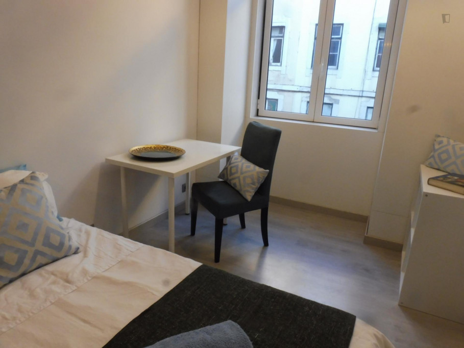 JULY ONLY PROMOTION - Single rooms with private wc in prime location - Lisbonne - chambre - ImmoJeune