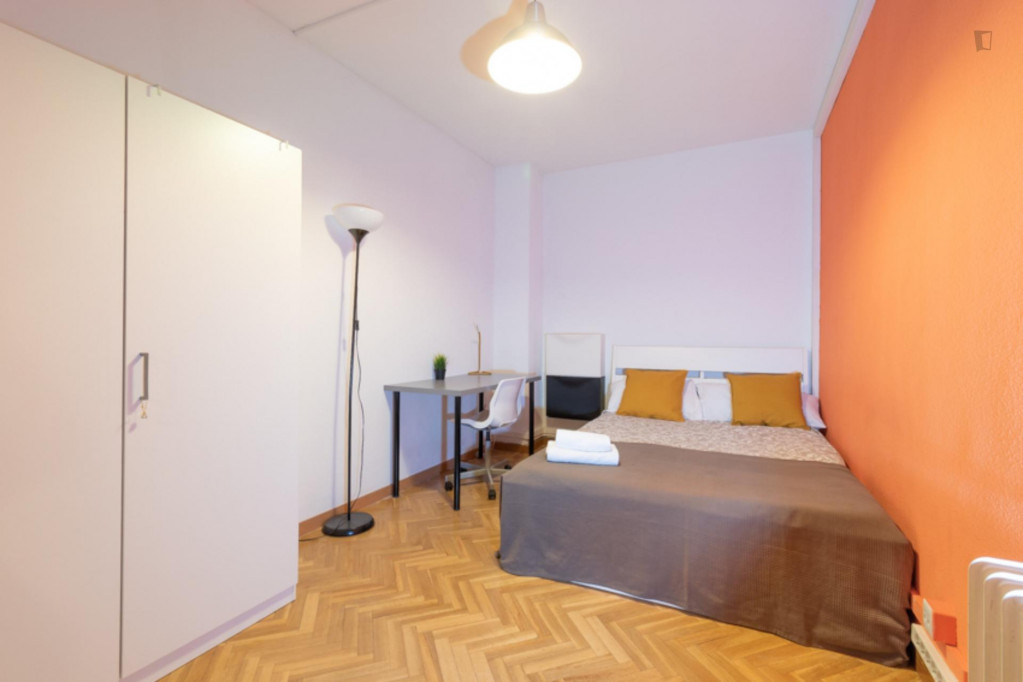 Nice double bedroom near Escuela Superior de Dibujo Profesional - Madrid - chambre - ImmoJeune