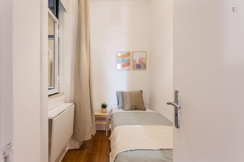 Comfortable Single Bedroom in Santos - Lisbonne - chambre - ImmoJeune