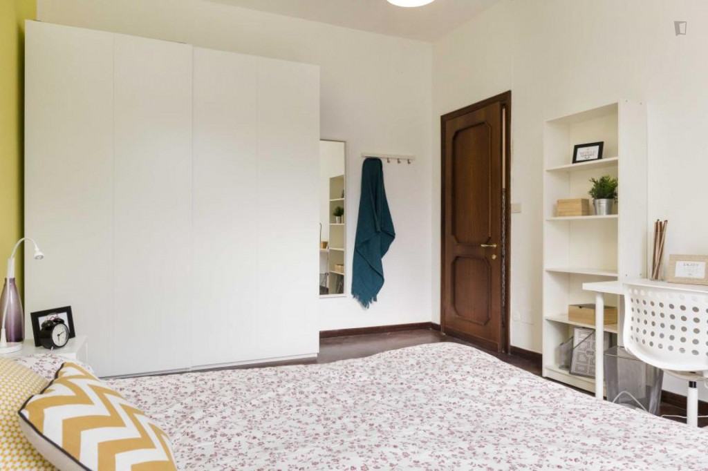 Comfy double bedroom near Porta Sant'Isaia - Bologne - chambre - ImmoJeune
