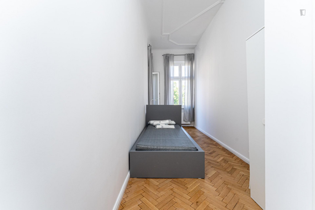 Relaxing single bedroom near the Hermannplatz metro - Berlin - chambre - ImmoJeune