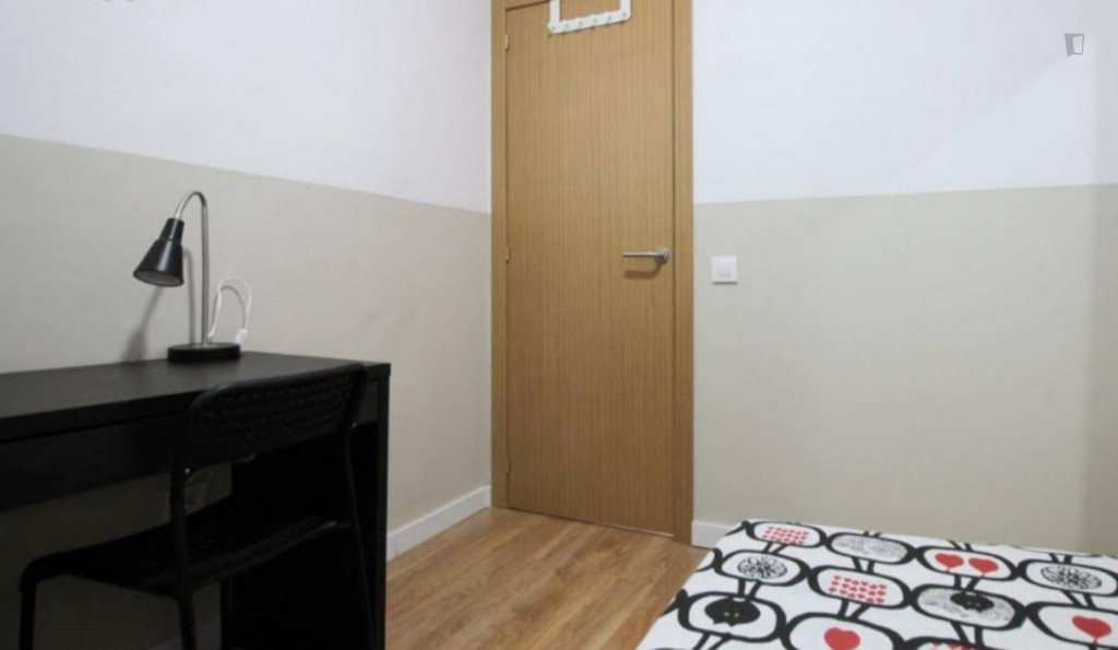 Neat single bedroom close to La Rambla - Barcelone - chambre - ImmoJeune