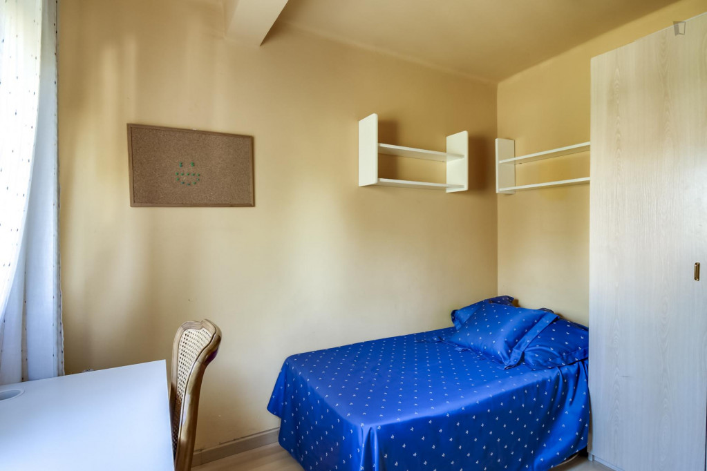 Pleasant single room in L'hospitalet de llobregat - Barcelone - chambre - ImmoJeune