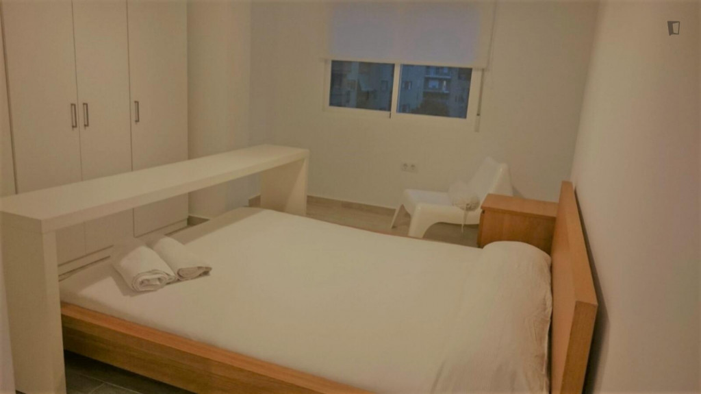Lovely 2-bedroom apartment close to Oxford University Press España - Valence - chambre - ImmoJeune