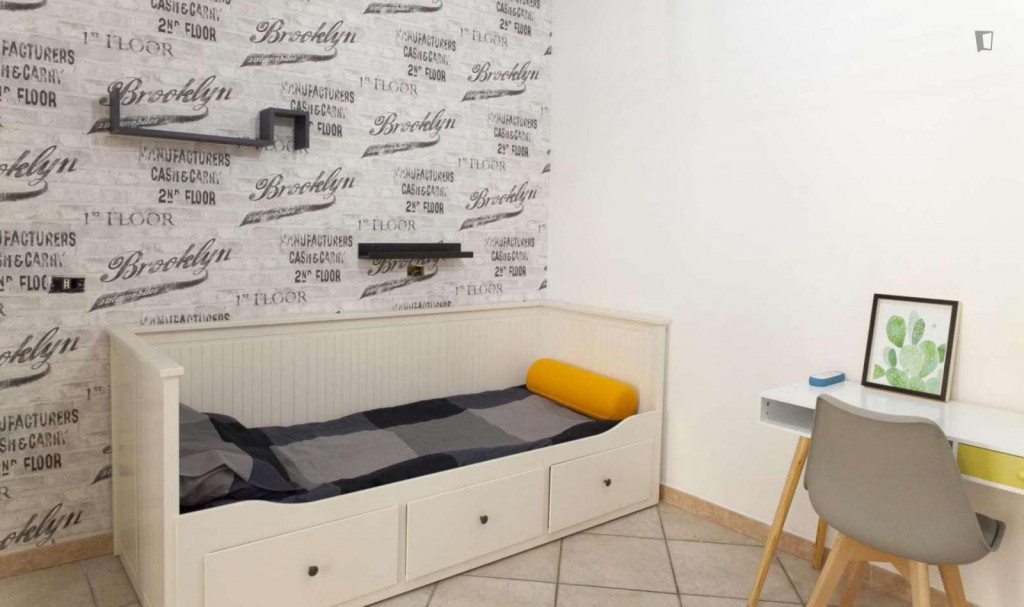 Bed in twin bedroom close to Tor Vergata - Rome - chambre - ImmoJeune