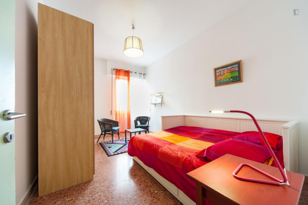 Spacious double bedroom Sapienza Università di Roma - Rome - chambre - ImmoJeune