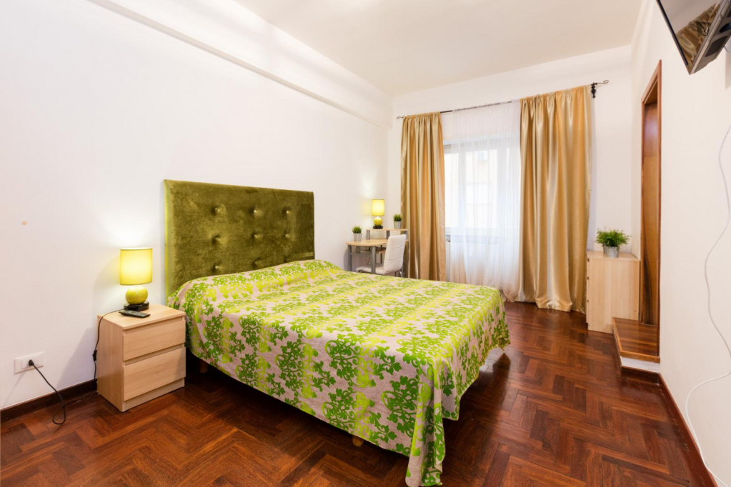 Cool double ensuite bedroom in Trastevere - Rome - chambre - ImmoJeune