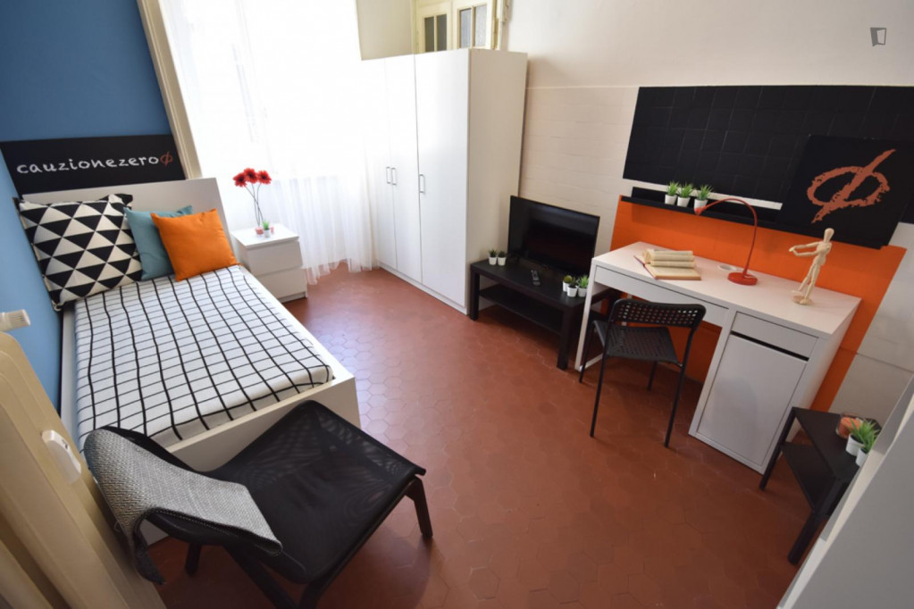 Amazing single bedroom near Humanitas University - Bergamo - chambre - ImmoJeune