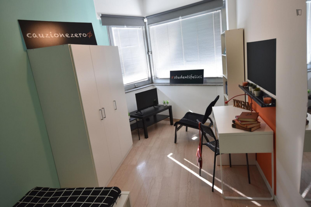 Perfect single bedroom nearby Humanitas University