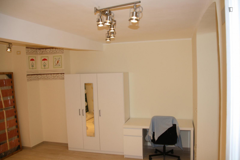Bright single bedroom near Darsena metro station