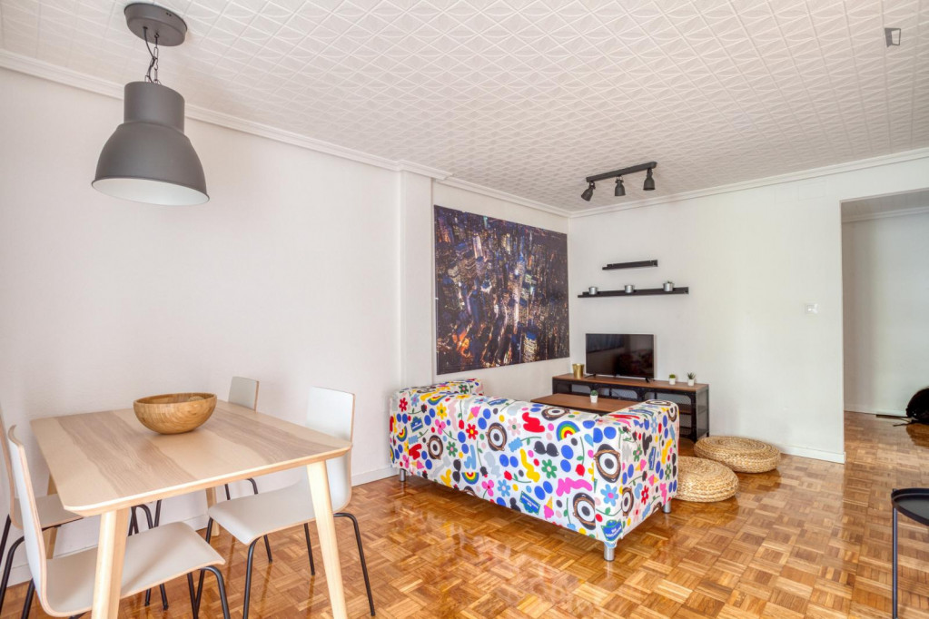 Charming 4-bedroom flat in Aluche - Madrid - chambre - ImmoJeune