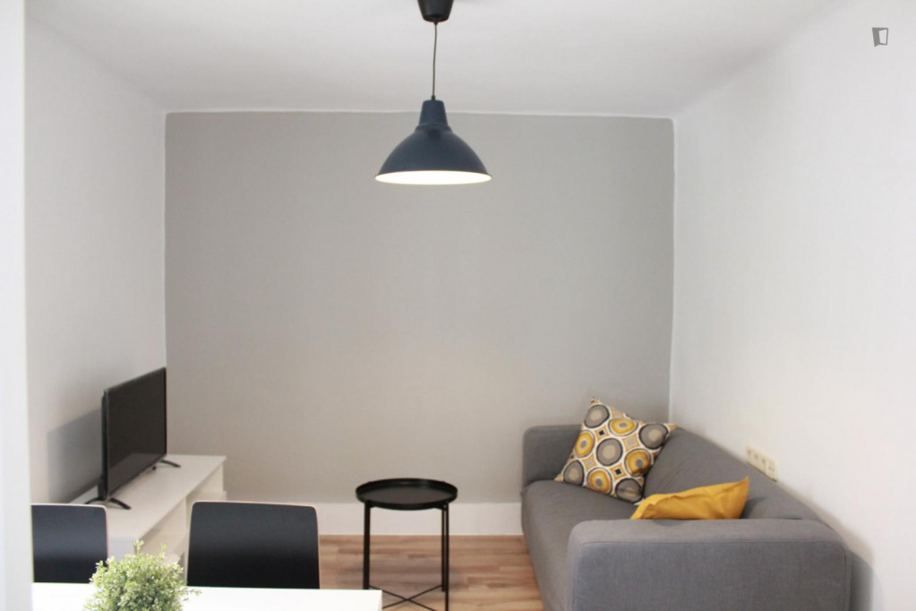 Awesome 3-bedroom apartment in Pinar del Rey - Madrid - chambre - ImmoJeune
