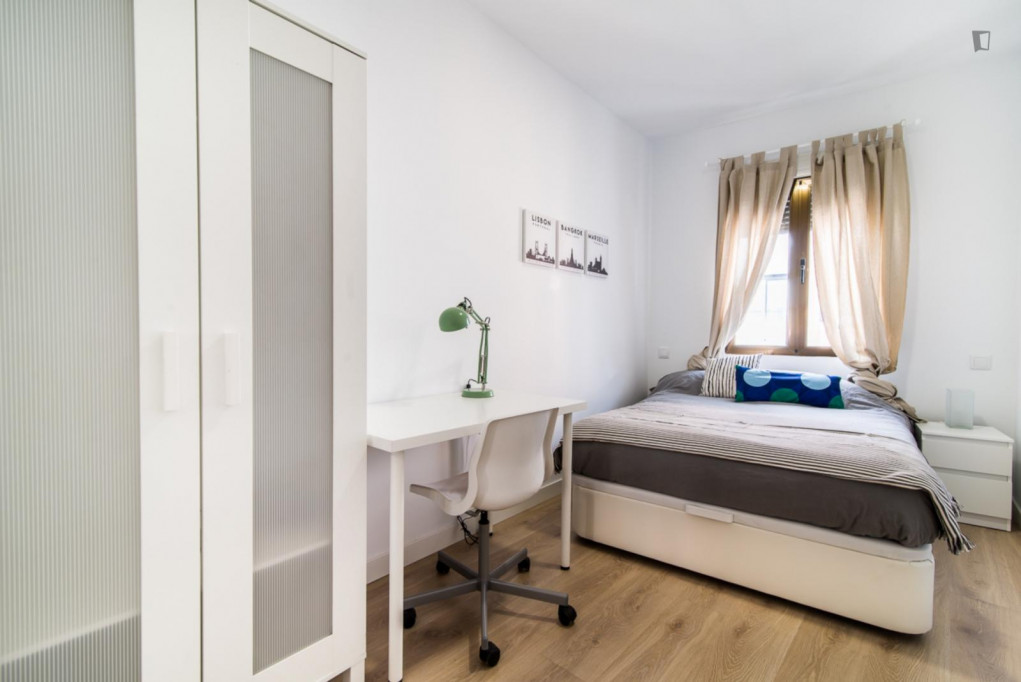 Welcoming double bedroom in Castillejos - Madrid - chambre - ImmoJeune