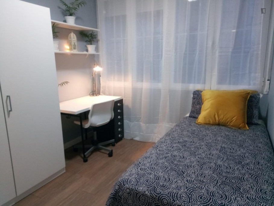 Comfy single bedroom near Universidad Carlos III - Madrid - chambre - ImmoJeune